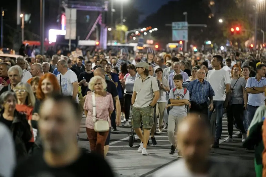 22. protest "Srbija protiv nasilja" - Građanima se obratili Nebojša Zelenović i Radomir Lazović
