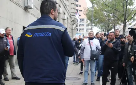 Radnici Pošte prekidaju obustavu rada, ali ako se sporazum prekrši izlaze na ulice!