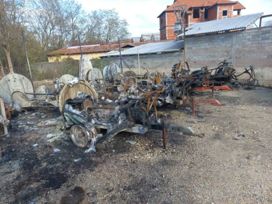 Opozicionaru zapaljene mašine: Mislim da je ovaj požar politički i ima za cilj da me „opomene“!