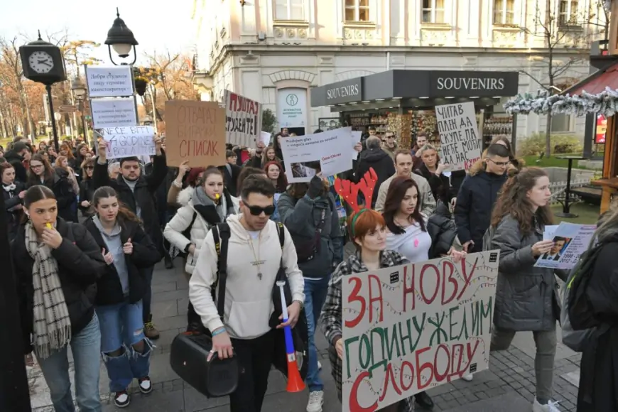 Šator, vreća za spavanje, pribor za jelo - Danas blokada studenata koja će trajati 24 sata