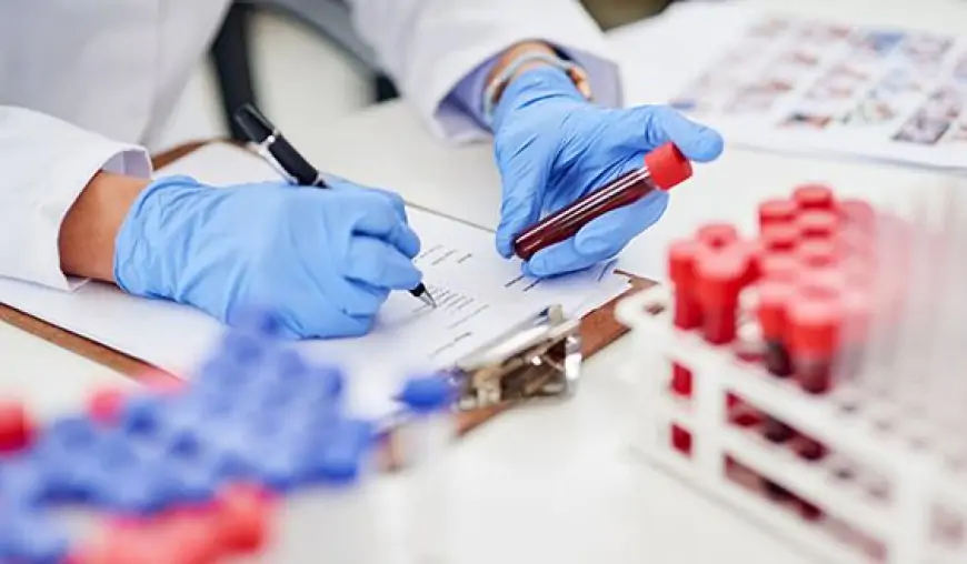 Urgentni: Tri osobe lakše povređene u tučama