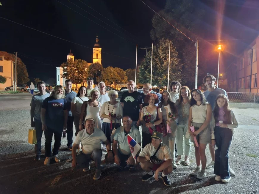 Lipolist: Profesori i studenti na protestu uz meštane