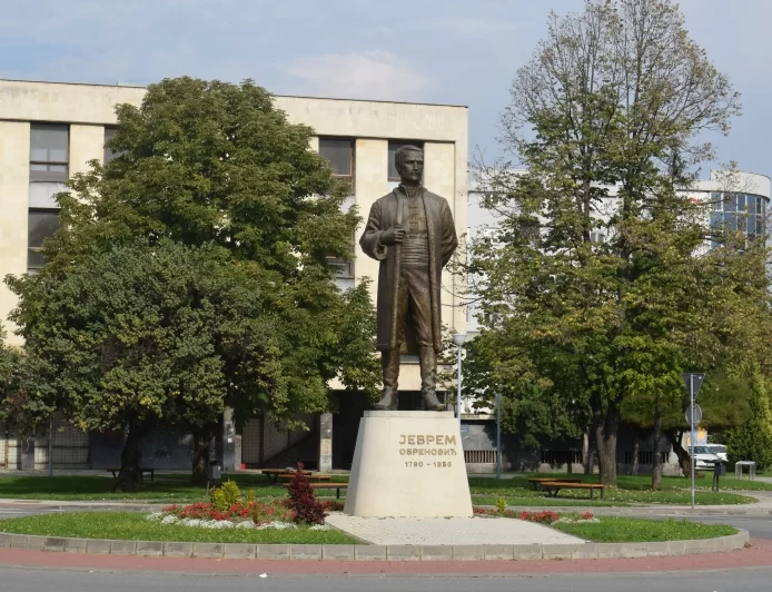 Početak sedmice sunčan, od srede promenljivo uz grmljavinske pljuskove