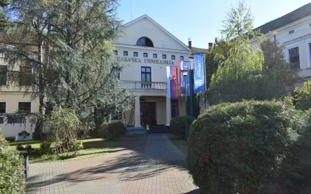 Šabačka gimnazija obeležila 188 godina postojanja svečanom akademijom i bogatim programom