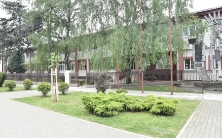 Saopštenje OŠ "Majur" o incidentu kada je učenik doneo nož u školu