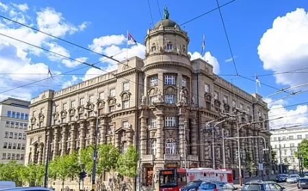 Vlada preporučila poslodavcima da Badnji dan bude neradan