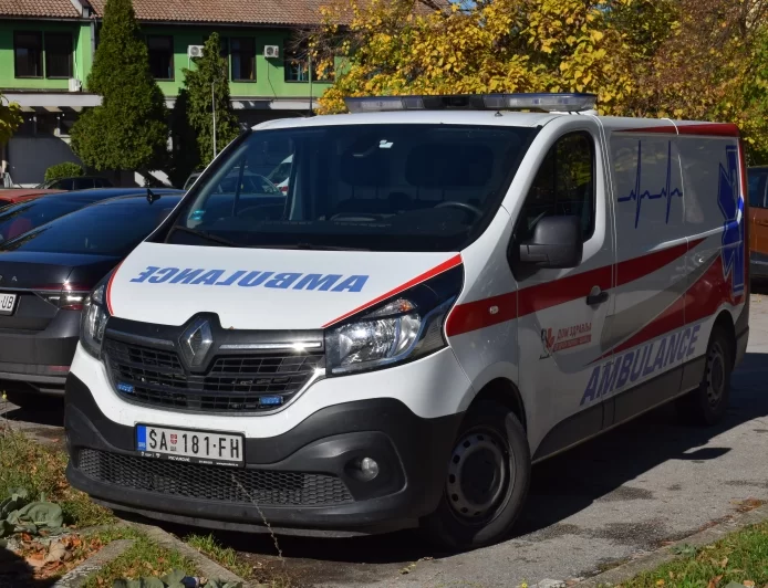 Urgentni: U saobraćajnim nesrećama povređene su četiri osobe
