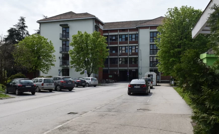 Urgentni: U saobraćajnim nesrećama povređene su tri osobe od kojih jedna teže