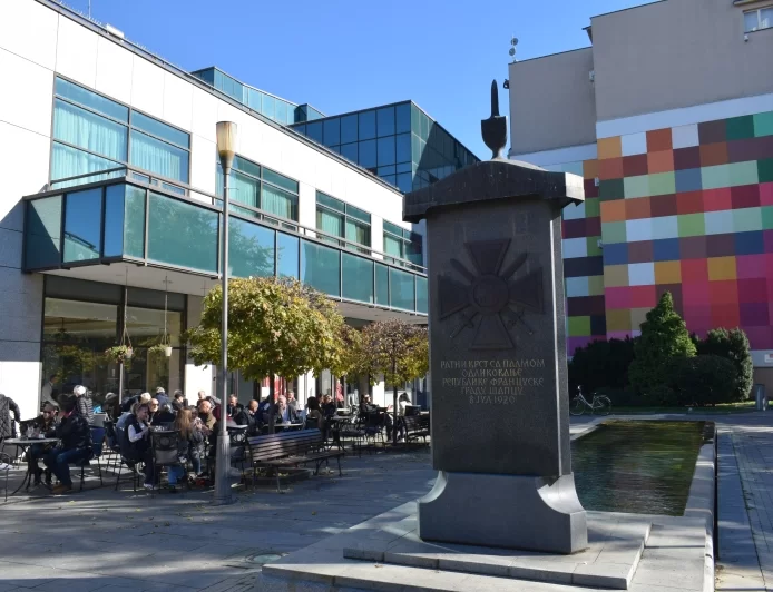 DANAS DO 34 STEPENA: Pre podne sunčano, posle podne stižu lokalni pljuskovi sa grmljavinom