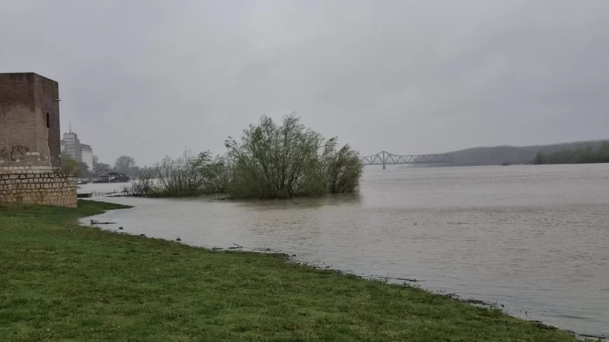 Uvedena redovna odbrana od poplava na Savi kod Šapca