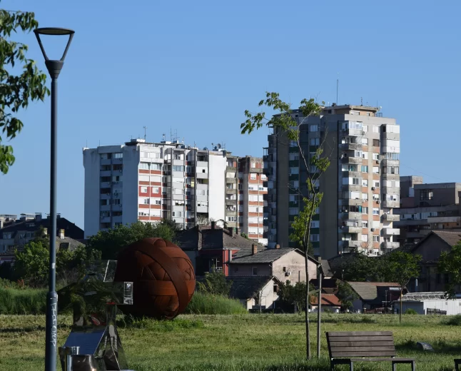 Danas sunčano i veoma toplo, uveče stiže nevreme!