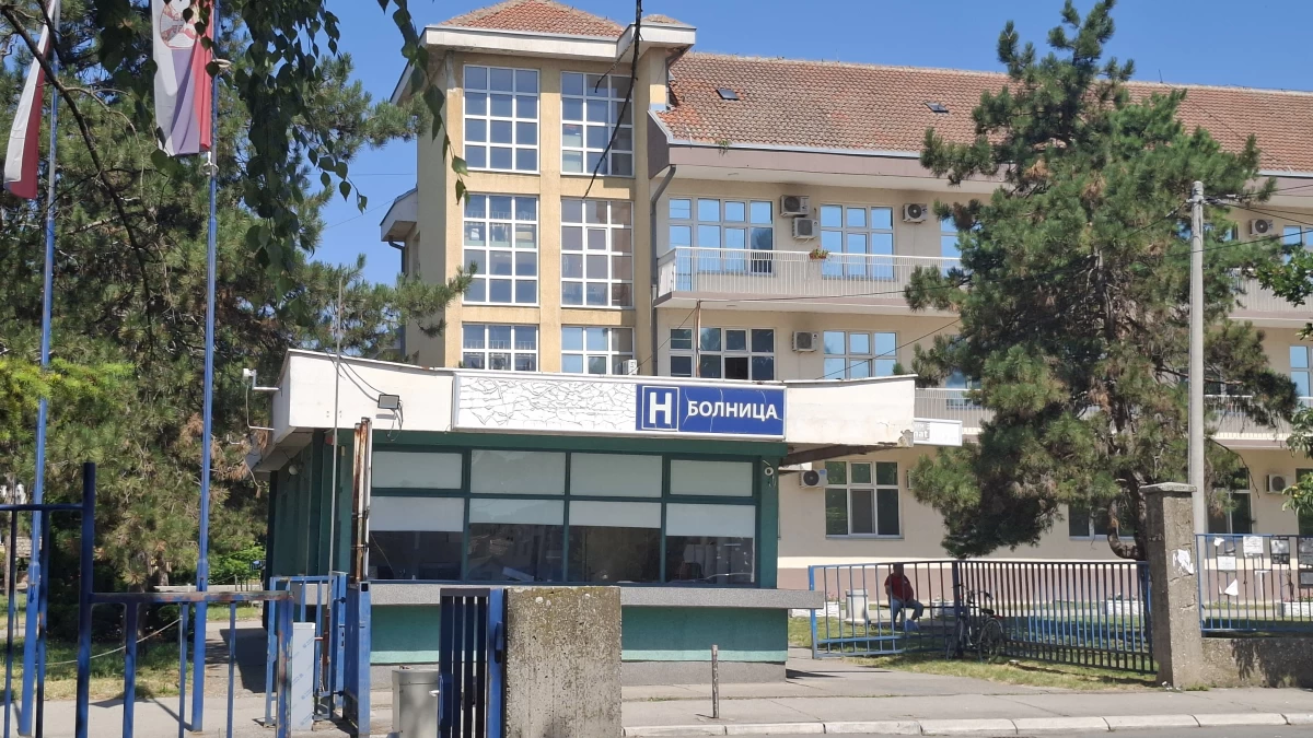 Urgentni: U saobraćajnoj nesreći povređena je jedna osoba, a u tučama dve