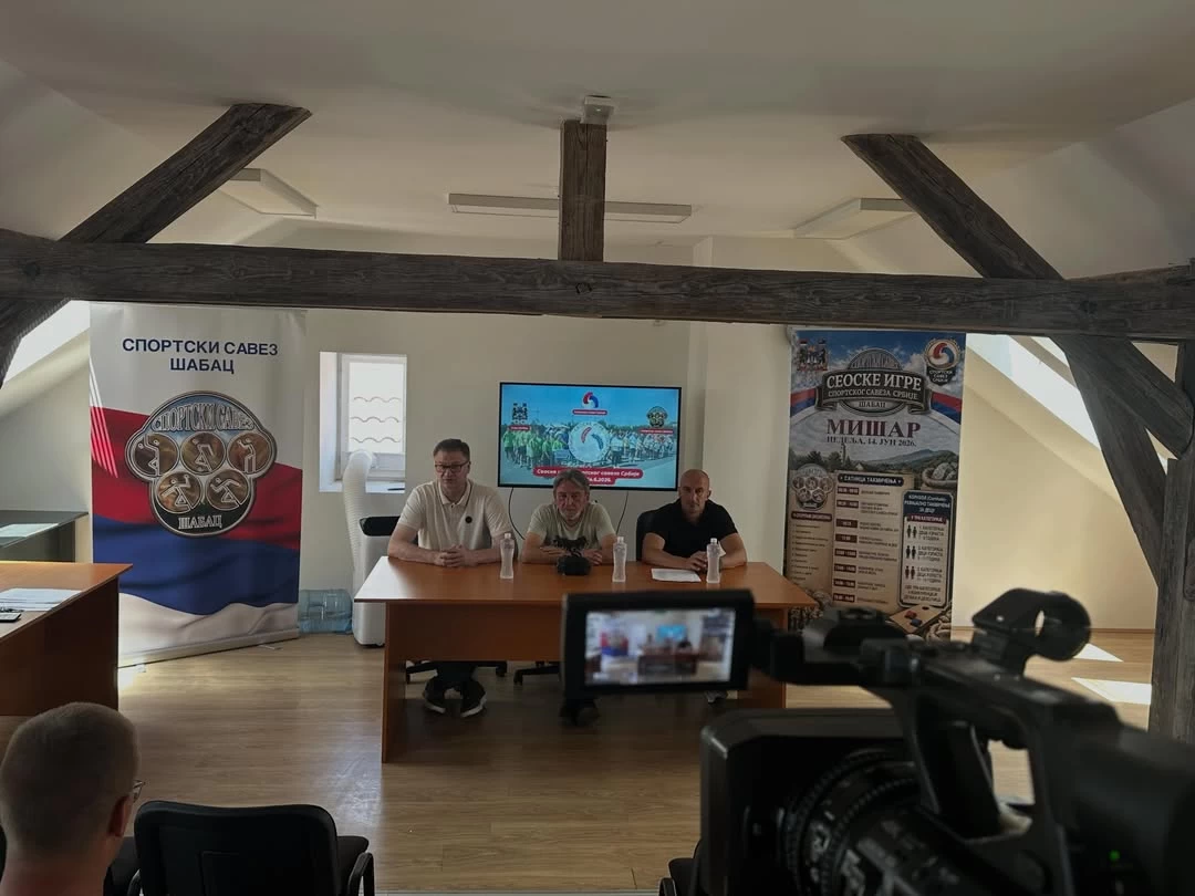 MIŠAR DOMAĆIN „SEOSKIH IGARA“