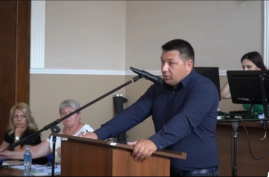 ŠOK U BOGATIĆU: Zamenik predsednika opštine podneo ostavku, pa poručio – „Nemam više energije“