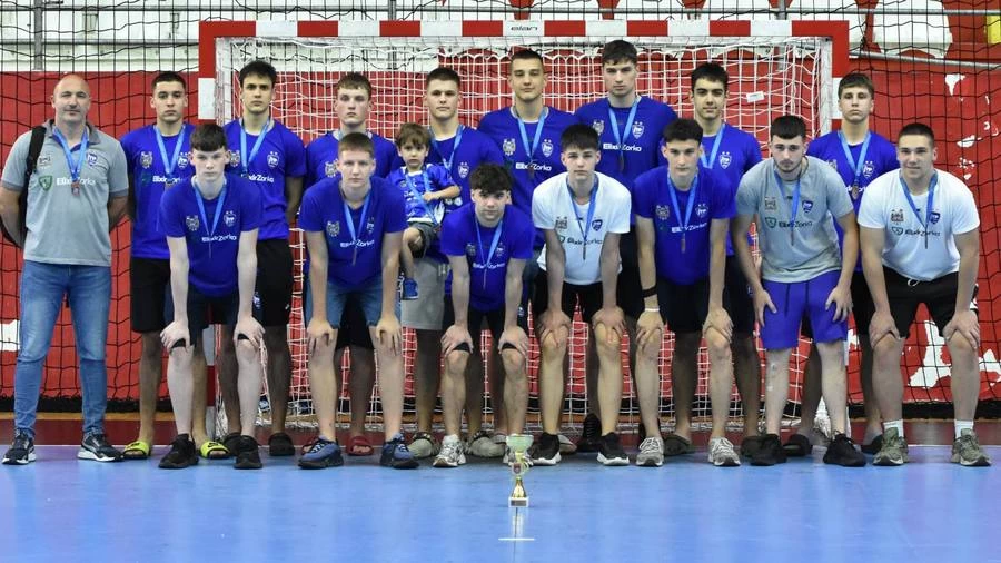 Bronza sija kao zlato: Mladi rukometaši Metaloplastike treći u Srbiji!
