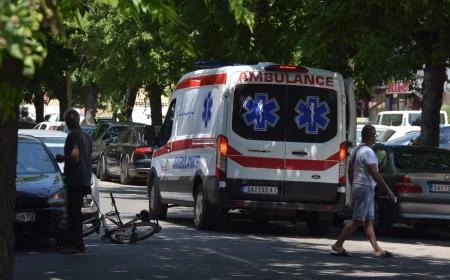 Automobil oborio biciklistu u Šapcu, intervenisala Hitna pomoć