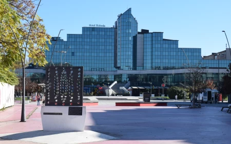 Danas sparno i nestabilno: Popodne pljuskovi, grmljavina i moguća pojava grada