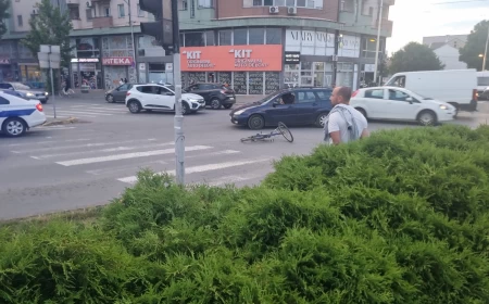 Oboren biciklista kod Lidla u Šapcu, policija na terenu
