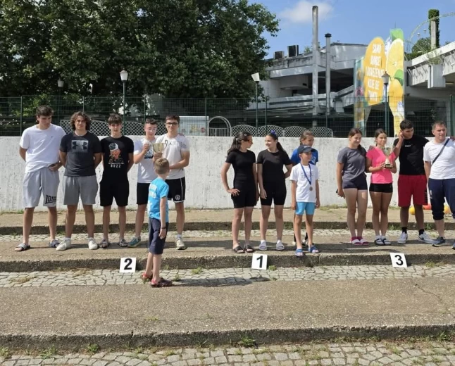 Sedam medalja za KK Zorku na otvaranju sezone: Mladi kajakaši među najboljima u Srbiji