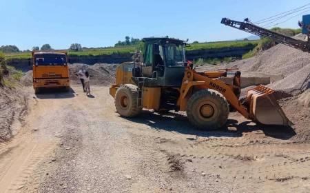 UHAPŠENE TRI OSOBE KOD ŠAPCA: Uprkos zabrani nelegalno vadili pesak i šljunak, oštetili životnu sredinu i radili bez dozvola