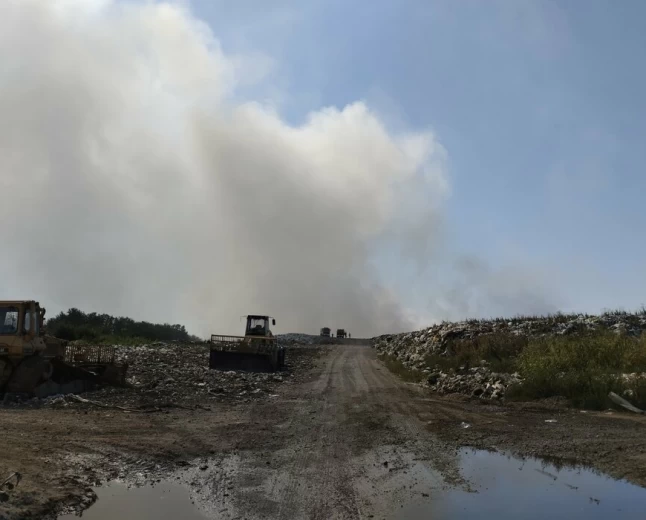 Situacija pod kontrolom nakon požara na deponiji "Srem-Mačva"