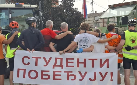 Studenti biciklisti iz Šapca stigli u Loznicu!