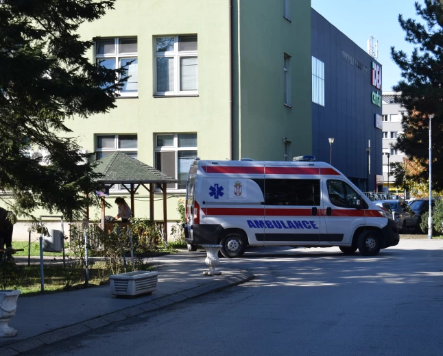 Dvoje povređeno u tučama